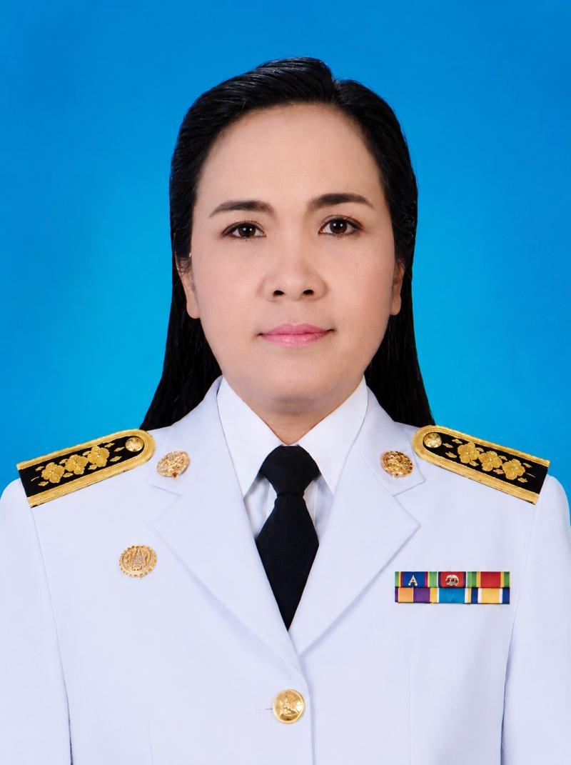 นางชุลีพร ปินตาแสน